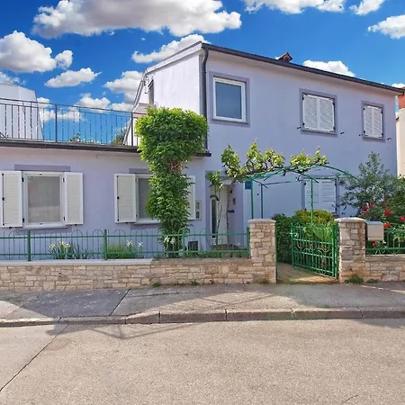 Fuer 6 Personen Ca 80 Qm In Pula, Istrien Istrische Riviera Appartement *